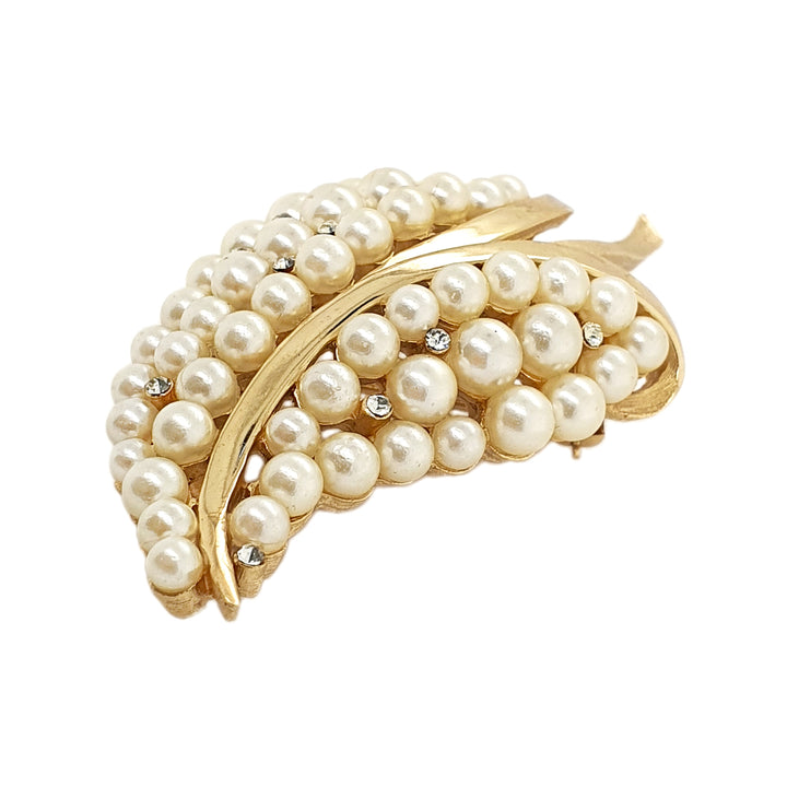 Vintage Trifari Gold Tone Pearl & Rhinestone Brooch - c.1950s