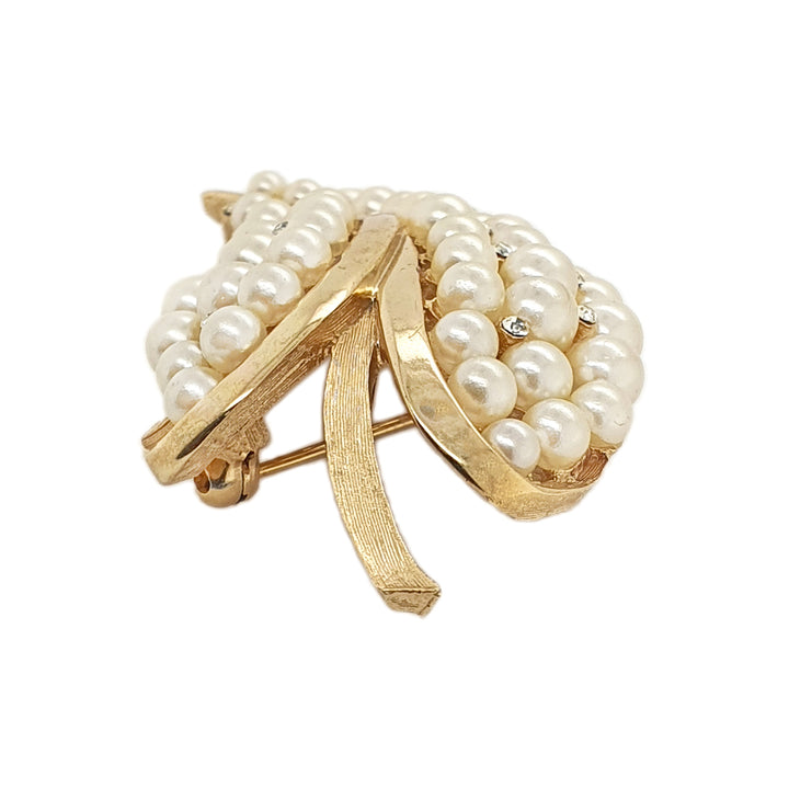 Vintage Trifari Gold Tone Pearl & Rhinestone Brooch - c.1950s