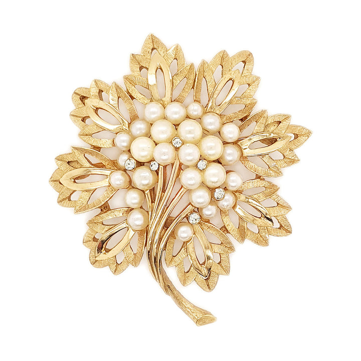 Vintage Trifari Goldtone Pearl & Rhinestone Brooch - C.1950s