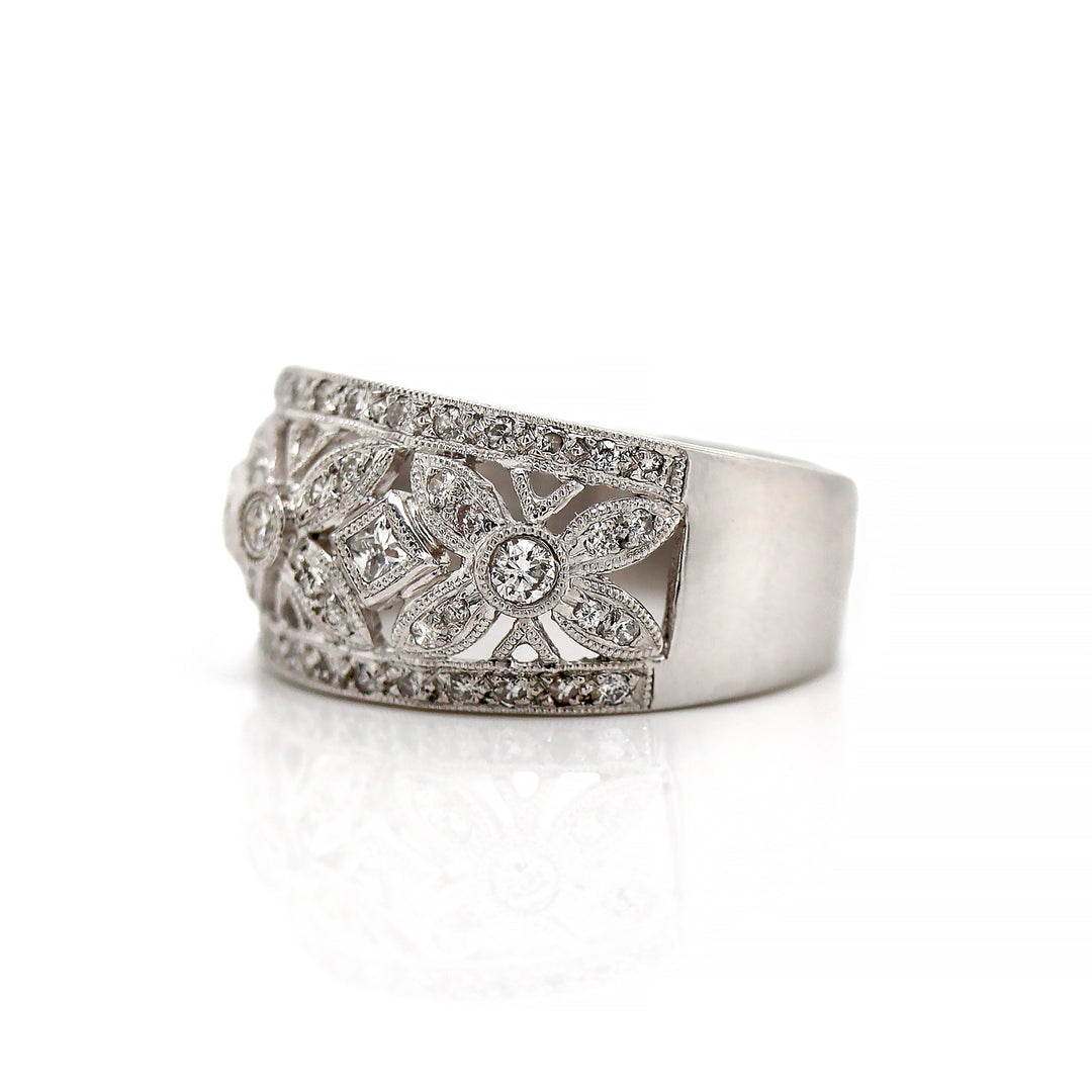 Platinum Pt900 Diamond Filigree Ring