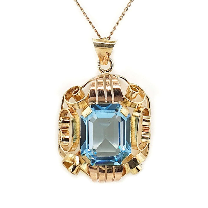 14CT Yellow Gold Vintage Retro Blue Topaz Pendant And Necklace