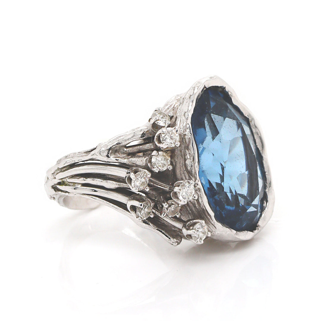 18CT White Gold Vintage Topaz & Diamond Ring