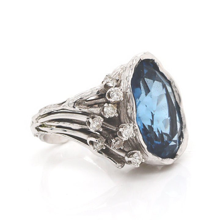18CT White Gold Vintage Topaz & Diamond Ring