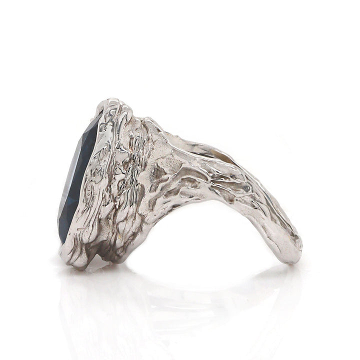 18CT White Gold Vintage Topaz & Diamond Ring