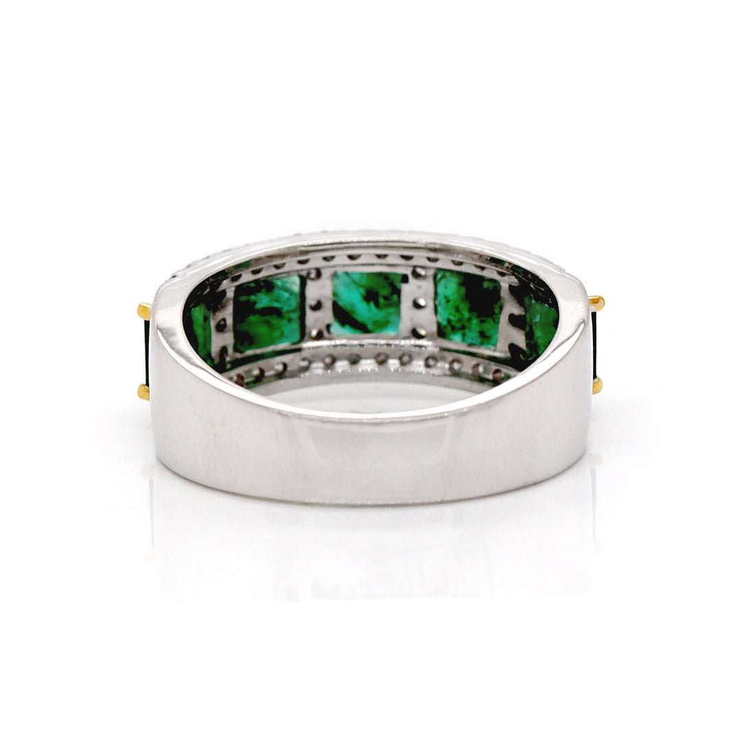 Platinum PT950 Emerald And Diamond Ring