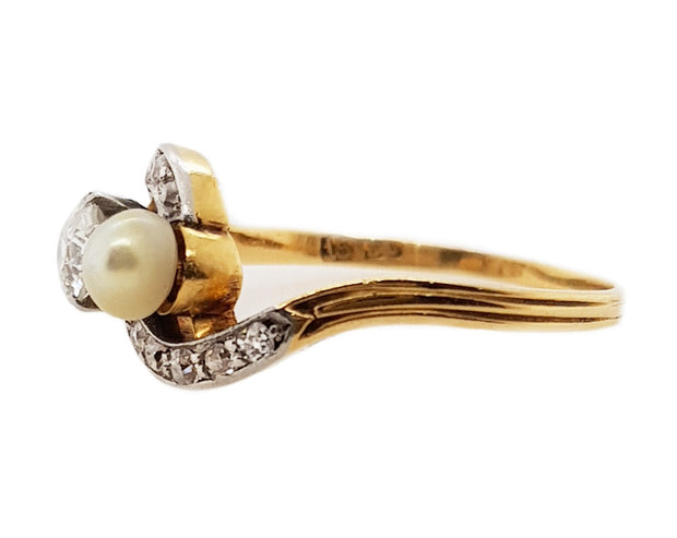 18CT Yellow Gold & Platinum Vintage Toi Et Moi Pearl & Diamond Ring