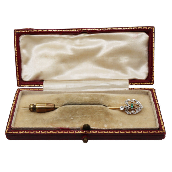 18CT Yellow/White Fleur De Lys Emerald And Diamond Stick Pin